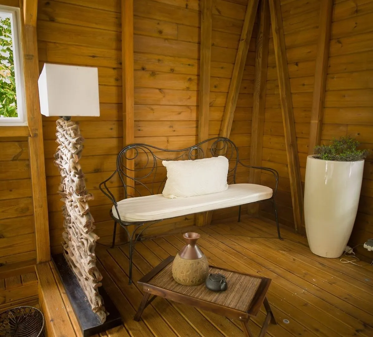 House With One Bedroom In Sainte-Anne, Between The Sea And The Calm Of