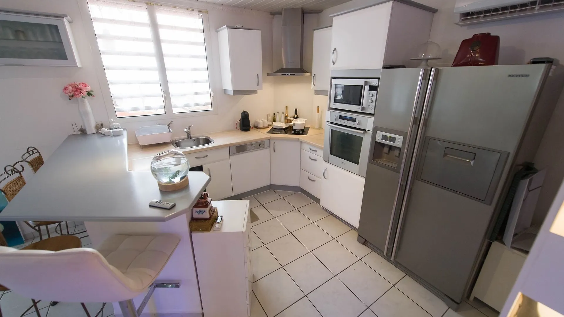 House With One Bedroom In Sainte-Anne, Between The Sea And The Calm Of Γουαδελούπη